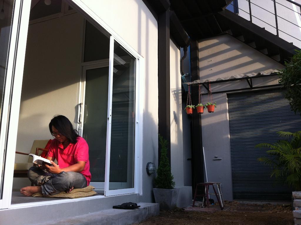 Ostello Mbed Phuket Esterno foto