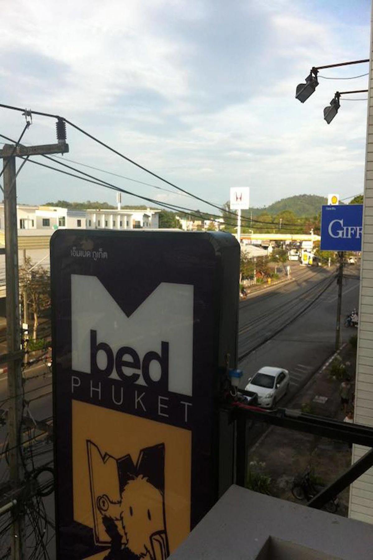Ostello Mbed Phuket Esterno foto